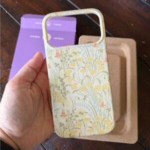 Casely Classic Boho Blooms Golden Floral Case Phone Case for iPhone 17 Pro Max